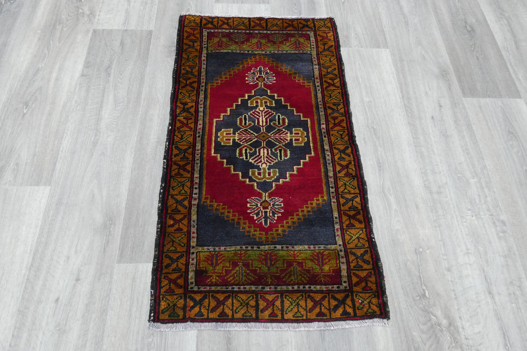 Vintage Hand Knotted Anatolian Turkish Rug Size: 97 x 55cm- Rugs direct 