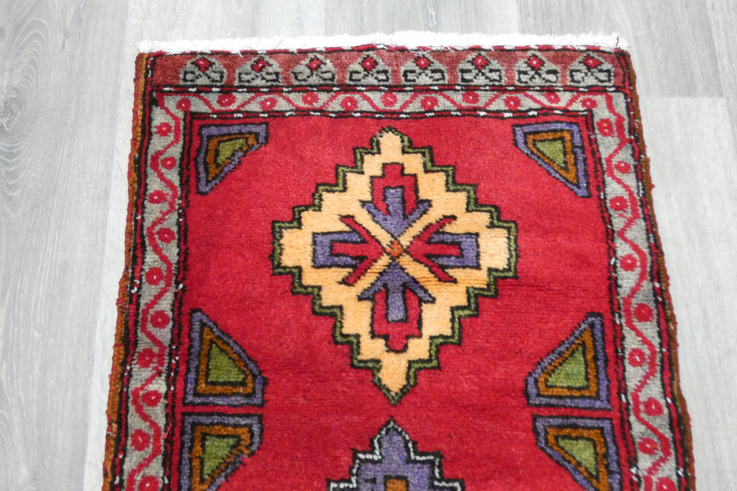 Vintage Hand Knotted Anatolian Turkish Rug Size: 97 x 50cm - Rugs Direct 