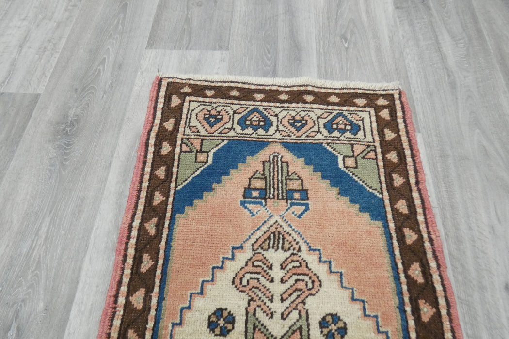 Vintage Hand Knotted Anatolian Turkish Rug Size: 100 x 55cm - Rugs Direct