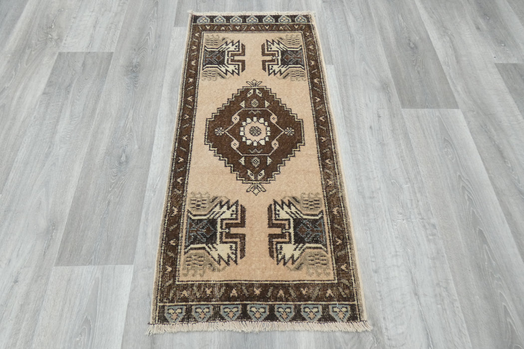Vintage Hand Knotted Anatolian Turkish Rug Size: 112 x 52cm - Rugs Direct
