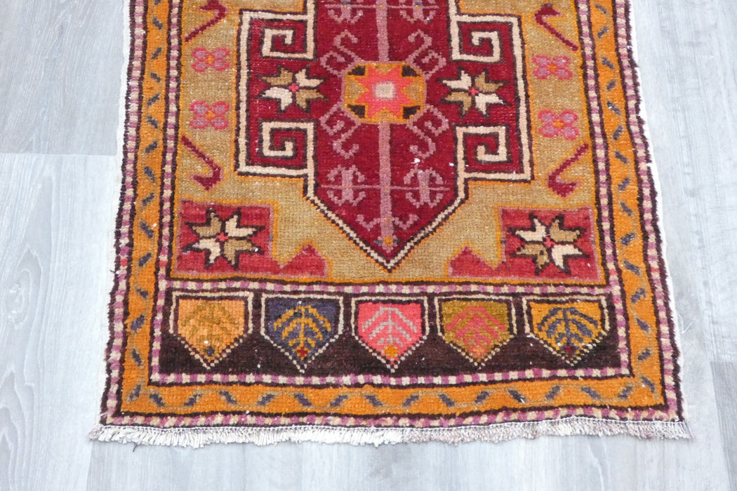 Vintage Hand Knotted Anatolian Turkish Rug Size: 125 x 60cm- Rugs Direct 