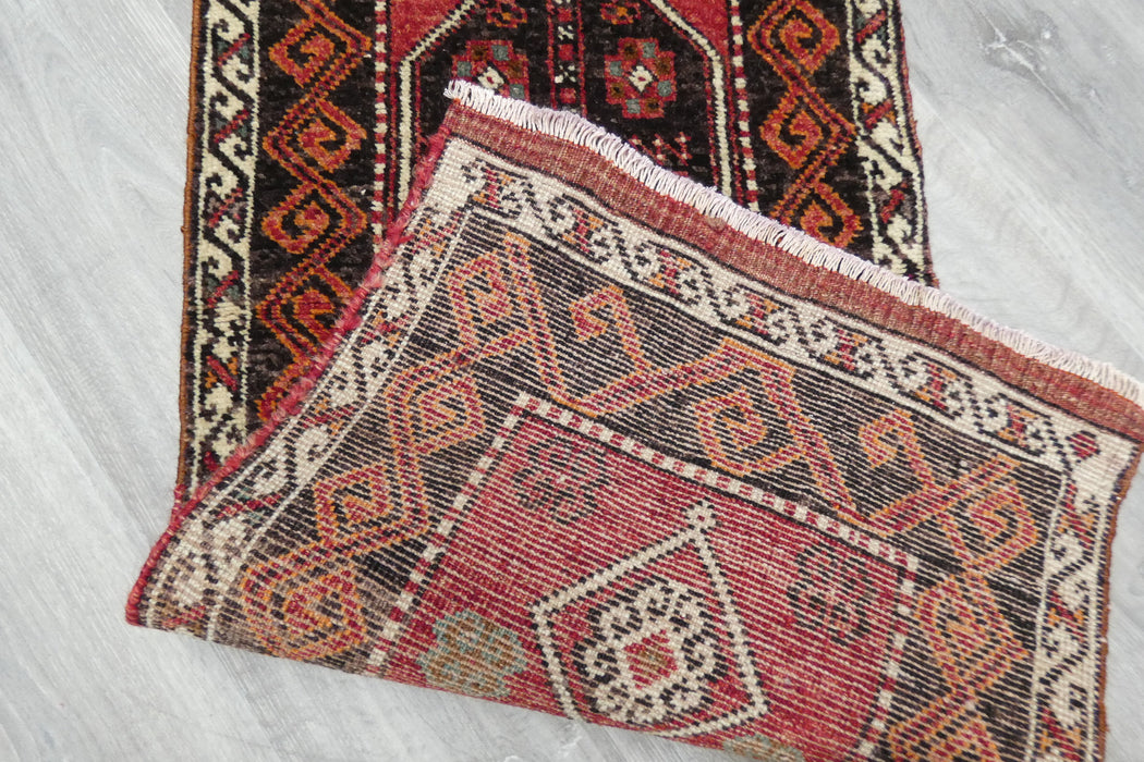 Vintage Hand Knotted Anatolian Turkish Rug Size: 118 x 50cm- Rugs Direct 