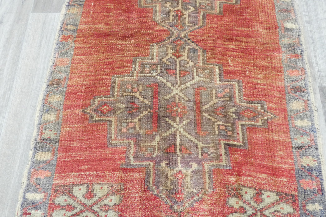 Vintage Hand Knotted Anatolian Turkish Rug Size: 106 x70cm- Rugs Direct 