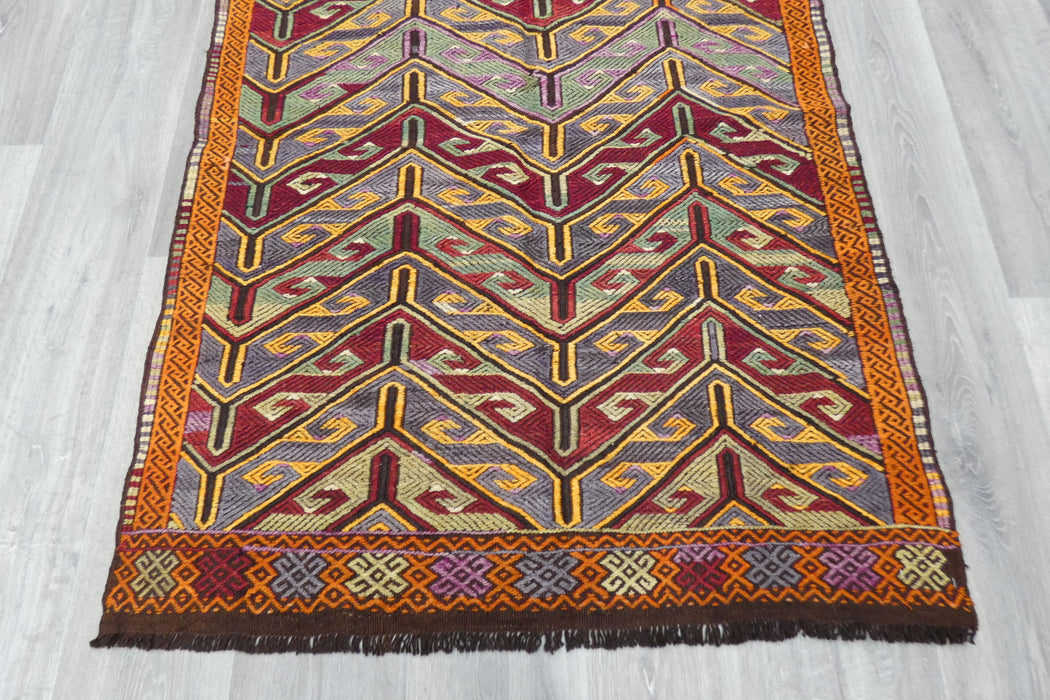 Turkish Kilim Rug 140 x 102cm | Handwoven Anatolian Geometric Design- Rugs Dirct 