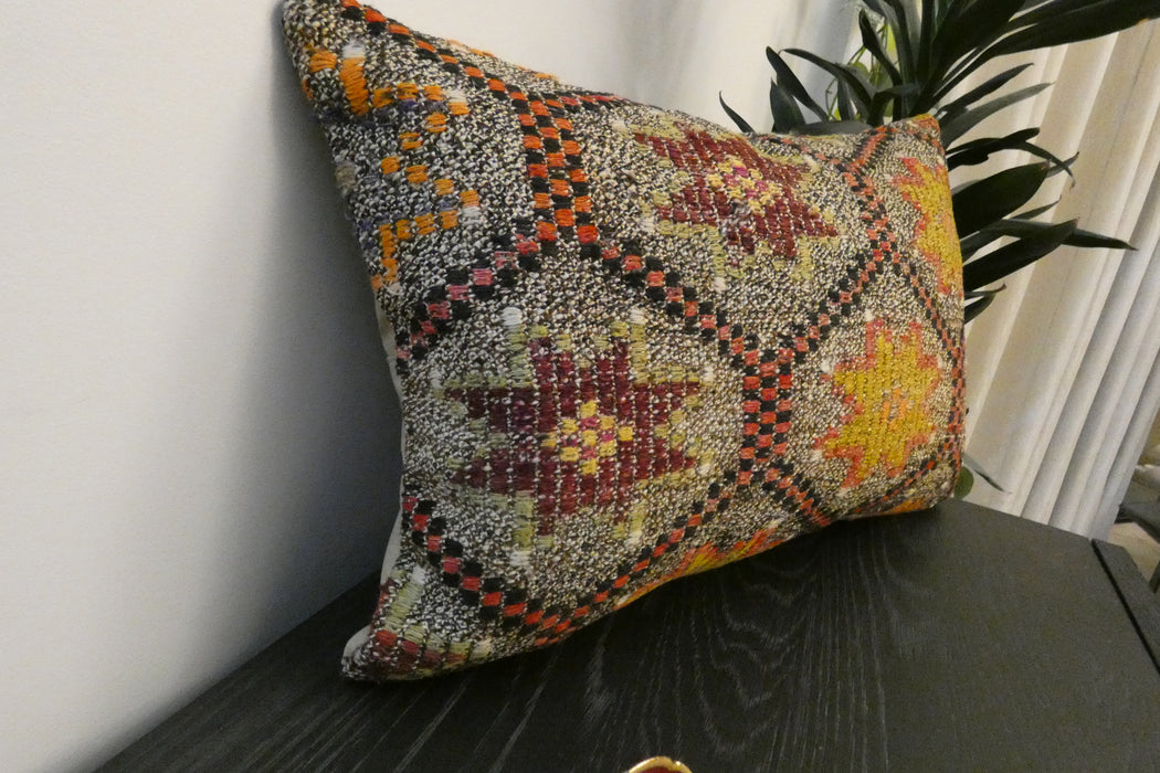 Handmade Anatolian Kilim Cushion Cover with Insert 40 x 60cm | Vintage Turkish Wool Lumbar Pillow | Organic Cotton Back | TK26-C812- Rugs Direct 