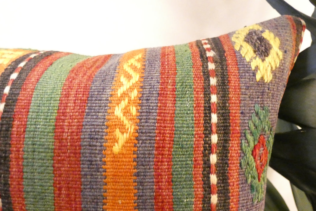 Handmade Anatolian Kilim Cushion Cover with Insert 40 x 60cm | Vintage Turkish Wool Lumbar Pillow | Organic Cotton Back | TK26-C614- Rugs Direct 
