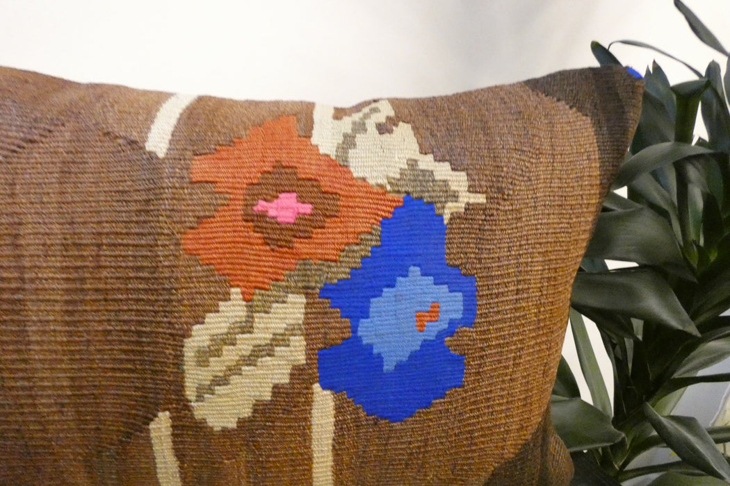 Handmade Anatolian Kilim Cushion Cover with Insert 40 x 60cm | Vintage Turkish Wool Lumbar Pillow | Organic Cotton Back | TK26-C601- Rugs Direct 