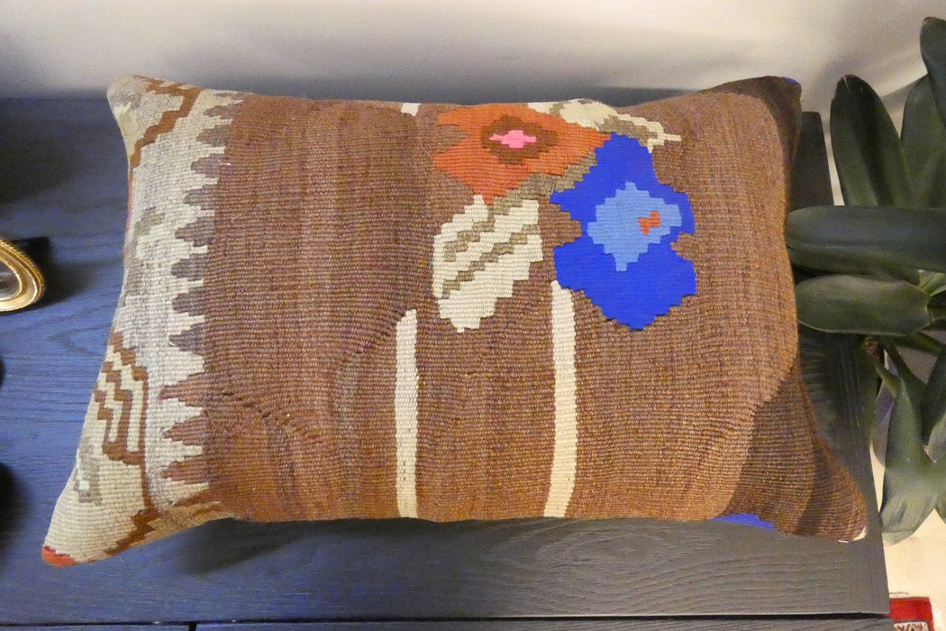 Handmade Anatolian Kilim Cushion Cover with Insert 40 x 60cm | Vintage Turkish Wool Lumbar Pillow | Organic Cotton Back | TK26-C601- Rugs Direct 