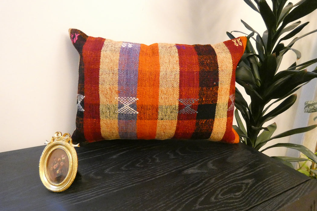 Handmade Anatolian Kilim Cushion Cover with Insert 40 x 60cm | Vintage Turkish Wool Lumbar Pillow | Organic Cotton Back | TK26-C600- Rugs Direct 