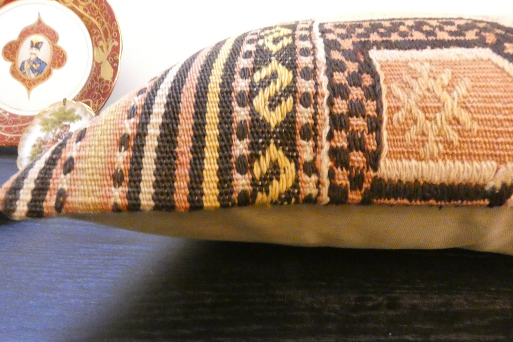 Handmade Anatolian Kilim Cushion Cover with Insert 40 x 60cm | Vintage Turkish Wool Lumbar Pillow | Organic Cotton Back | Rugs Direct New Zealand 