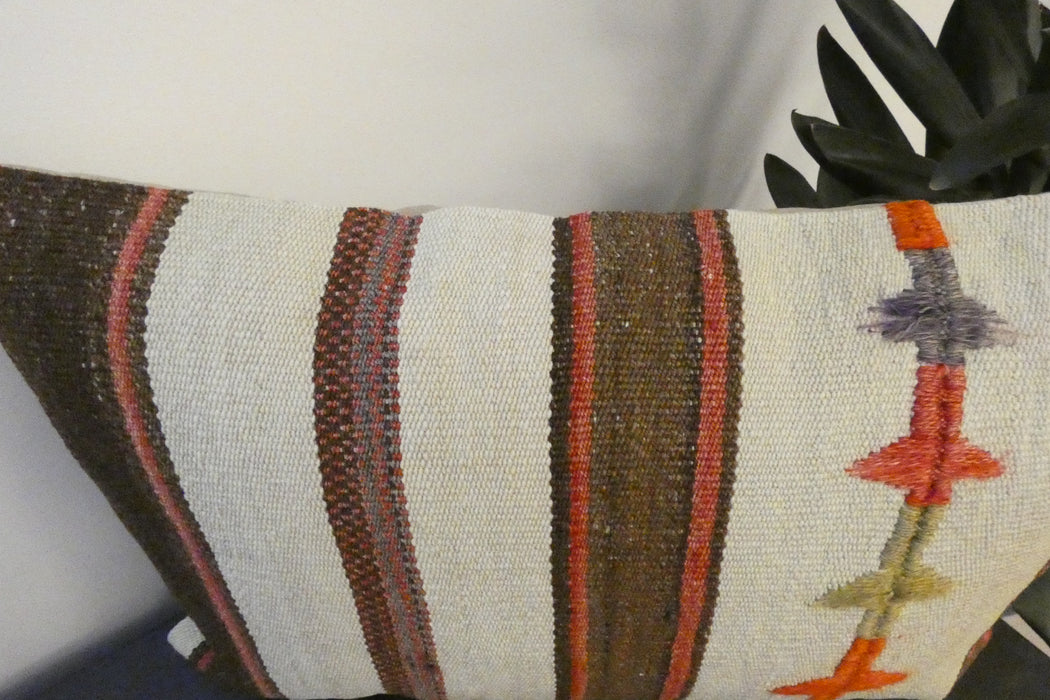 Handmade Anatolian Kilim Cushion Cover with Insert 40 x 60cm | Vintage Turkish Wool Lumbar Pillow | Organic Cotton Back - Rugs Direct New Zealand 