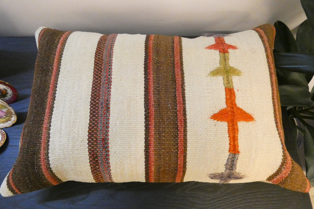 Handmade Anatolian Kilim Cushion Cover with Insert 40 x 60cm | Vintage Turkish Wool Lumbar Pillow | Organic Cotton Back - Rugs Direct New Zealand 