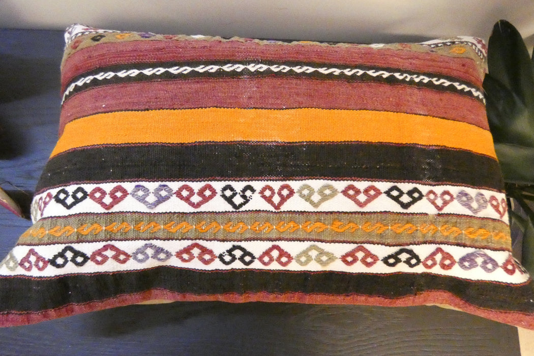 Handmade Anatolian Kilim Cushion Cover with Insert 40 x 60cm | Vintage Turkish Wool Lumbar Pillow | Organic Cotton Back - Rugs Direct New Zealand 