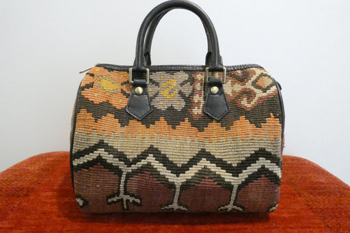 One-of-a-Kind Anatolian Kilim & Leather Shoulder Bag "Reyhan"- Rugs Direct 