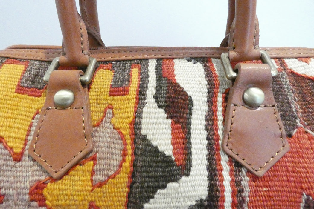One-of-a-Kind Anatolian Kilim & Leather Shoulder Bag "Sedaf"- Rugs Direct 