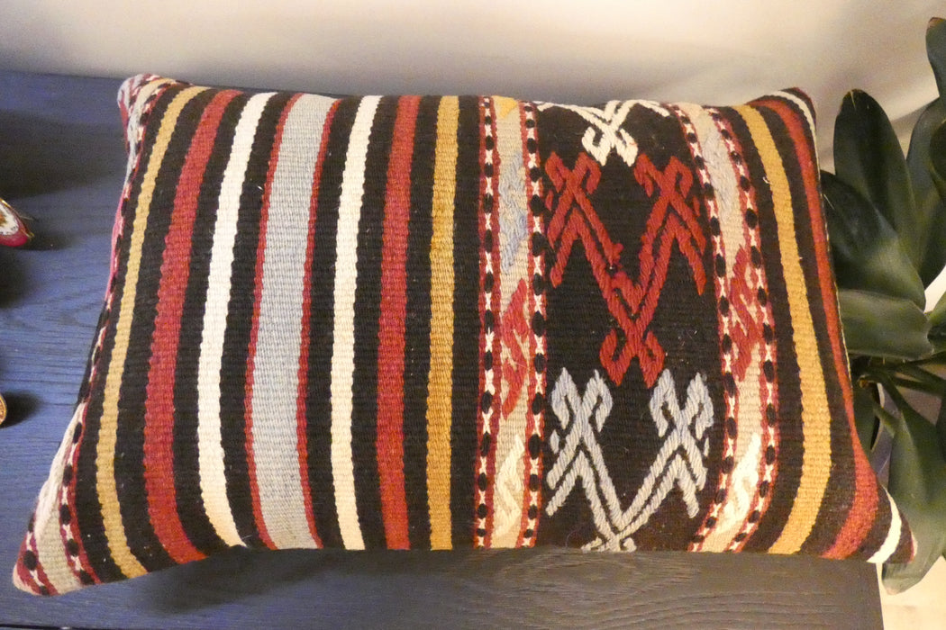 Handmade Anatolian Kilim Cushion Cover with Insert 40 x 60cm | Vintage Turkish Wool Lumbar Pillow | Organic Cotton Back |Rugs Direct New Zealand 
