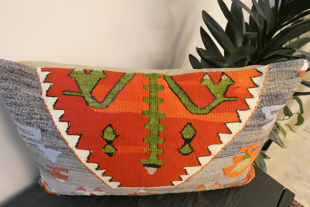 Handmade Anatolian Kilim Cushion Cover with Insert 40 x 60cm | Vintage Turkish Wool Lumbar Pillow | Organic Cotton Back - Rugs Direct New Zealand 