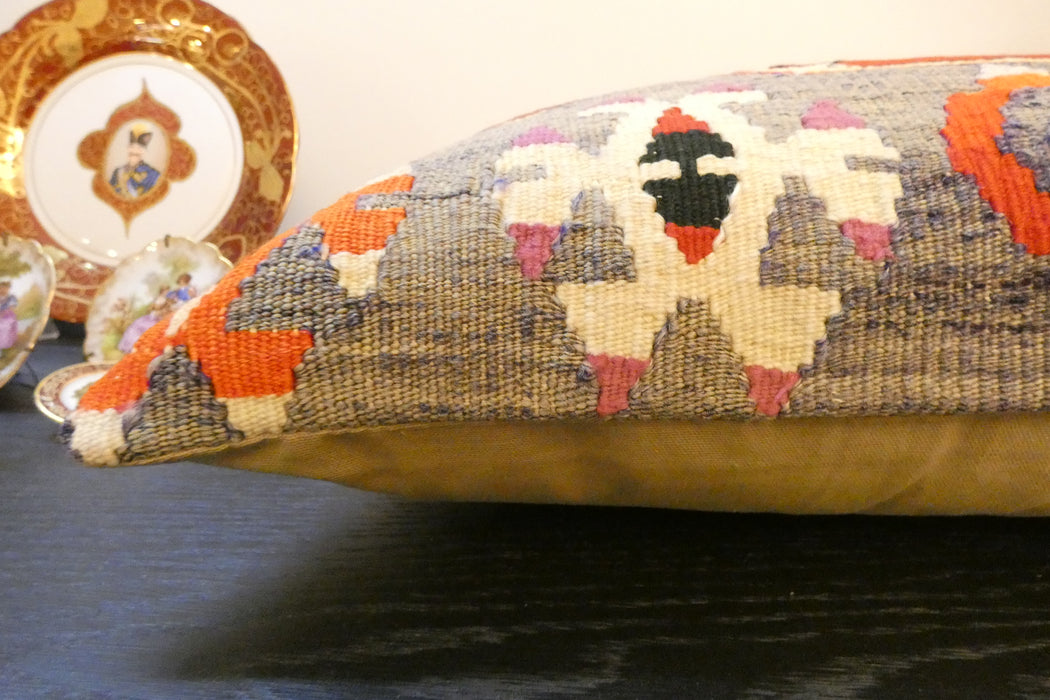 Handmade Anatolian Kilim Cushion Cover with Insert 40 x 60cm | Vintage Turkish Wool Lumbar Pillow | Organic Cotton Back - Rugs Direct New Zealand 