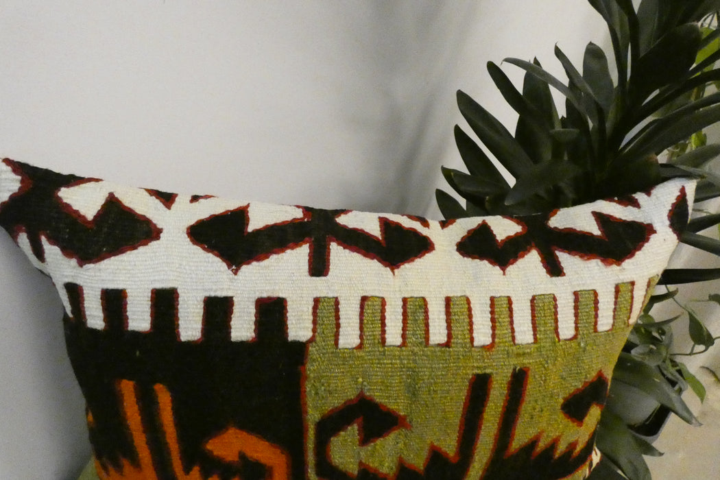 Handmade Anatolian Kilim Cushion Cover with Insert 40 x 60cm | Vintage Turkish Wool Lumbar Pillow | Organic Cotton Back - Rugs Direct New Zealand 