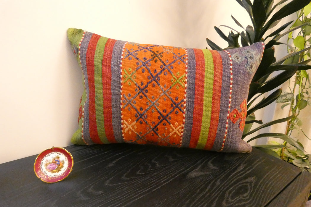 Handmade Anatolian Kilim Cushion Cover with Insert 40 x 60cm | Vintage Turkish Wool Lumbar Pillow | Organic Cotton Back - Rugs Direct New Zealand 