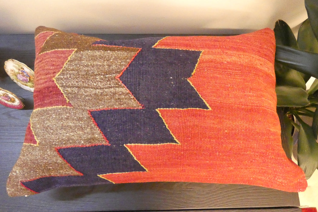 Handmade Anatolian Kilim Cushion Cover with Insert 40 x 60cm | Vintage Turkish Wool Lumbar Pillow | Organic Cotton Back - Rugs Direct New Zealand 
