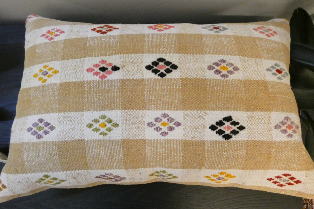 Handmade Anatolian Kilim Cushion Cover with Insert 40 x 60cm | Vintage Turkish Wool Lumbar Pillow | Organic Cotton Back - Rugs Direct New Zealand 
