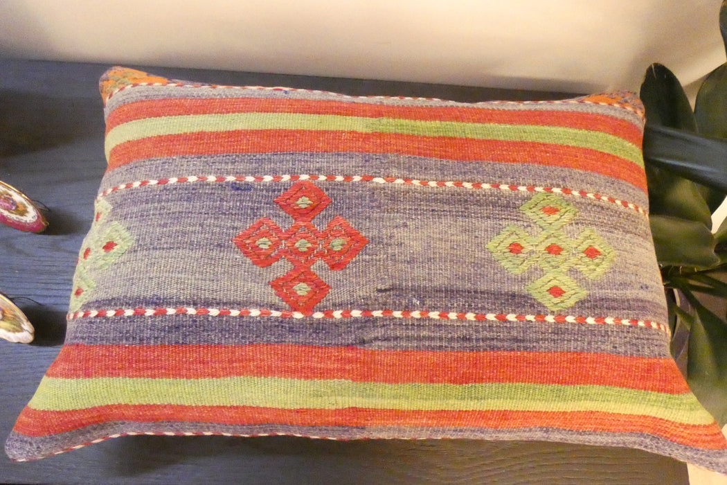 Handmade Anatolian Kilim Cushion Cover with Insert 40 x 60cm | Vintage Turkish Wool Lumbar Pillow | Organic Cotton Back - Rugs Direct New Zealand 
