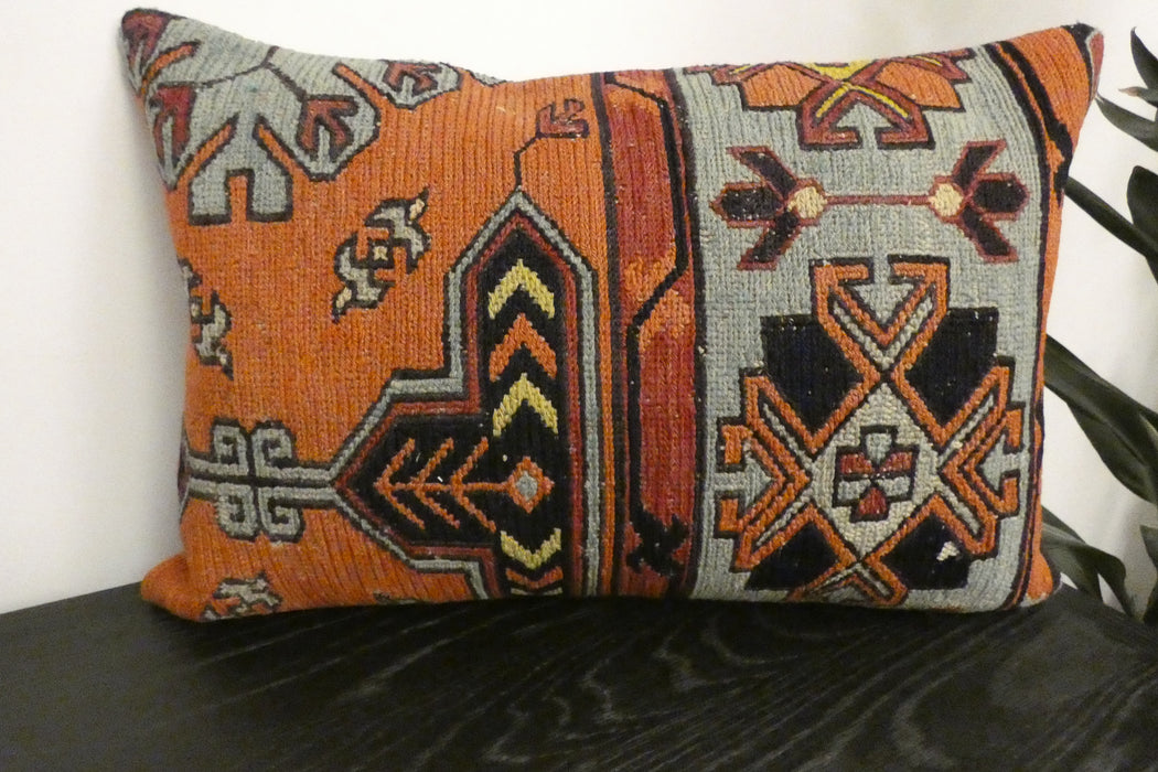 Handmade Anatolian Kilim Cushion Cover with Insert 40 x 60cm | Vintage Turkish Wool Lumbar Pillow | Organic Cotton Back | TK26-C1122- Rugs Direct NZ