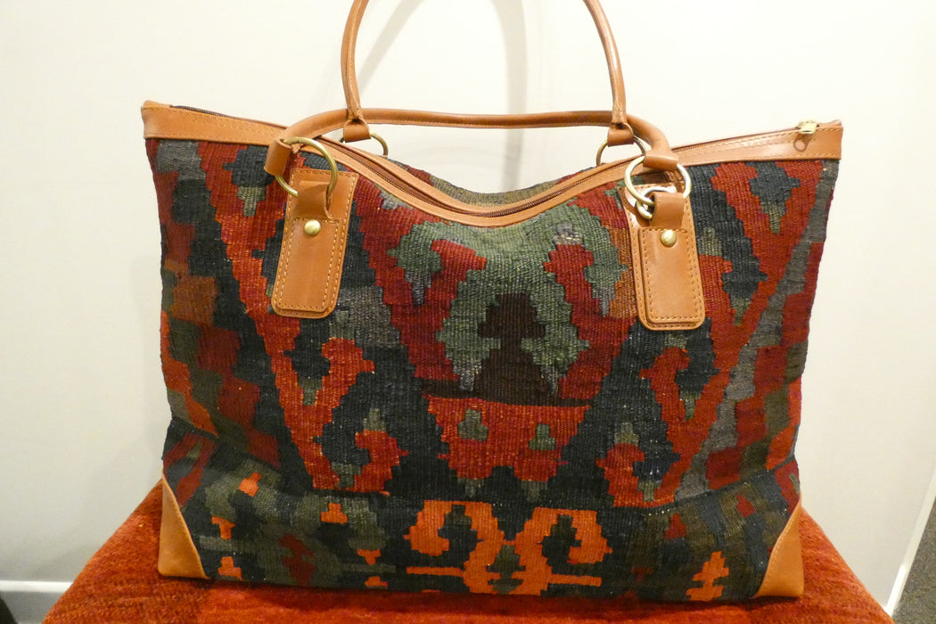 One-of-a-Kind Anatolian Kilim Leather Travel Bag "Zozan"- Rugs Direct 