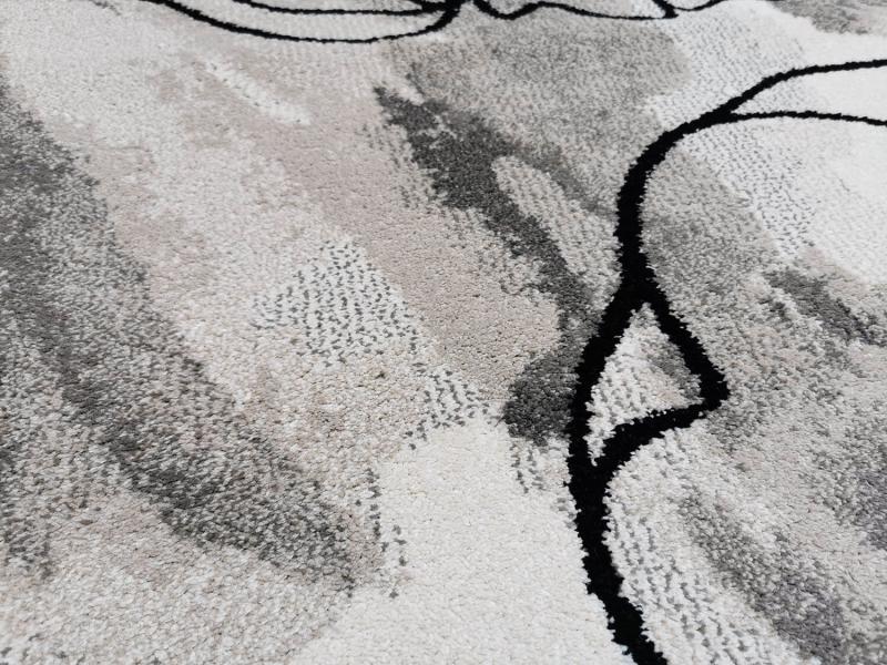 Gorgeous Floral Design Infinity Rug Size: 133x 195cm - Rugs Direct