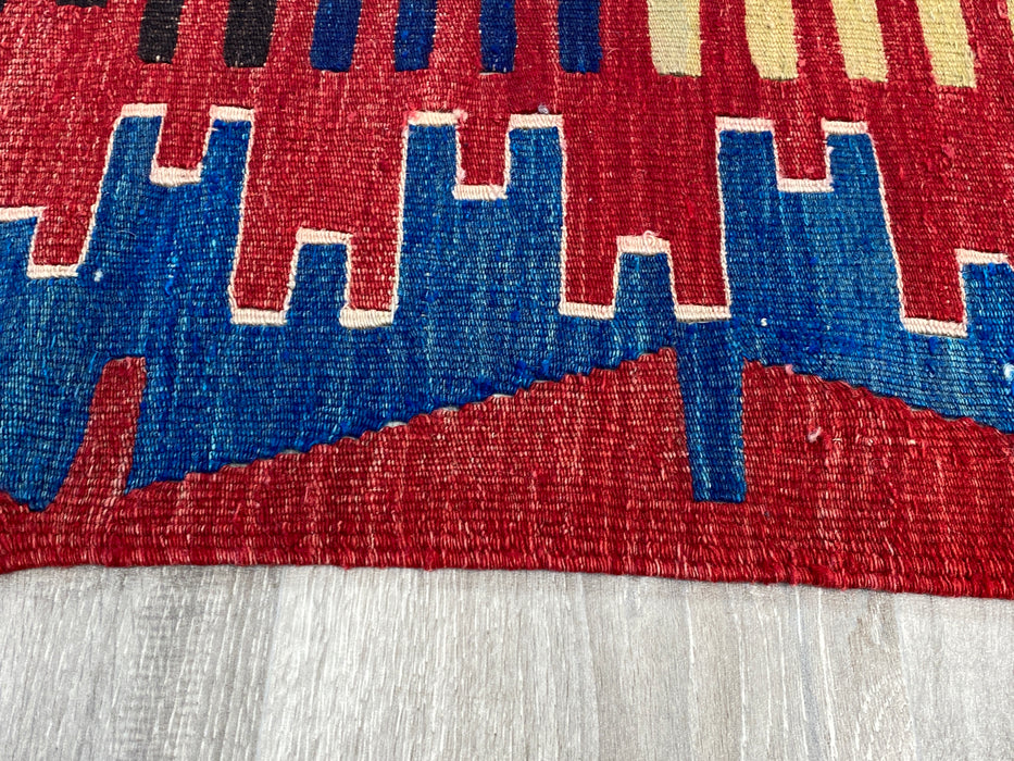 Hand Made Turkish Kilim Rug Size: 303 x 184cm - Rugs Direct