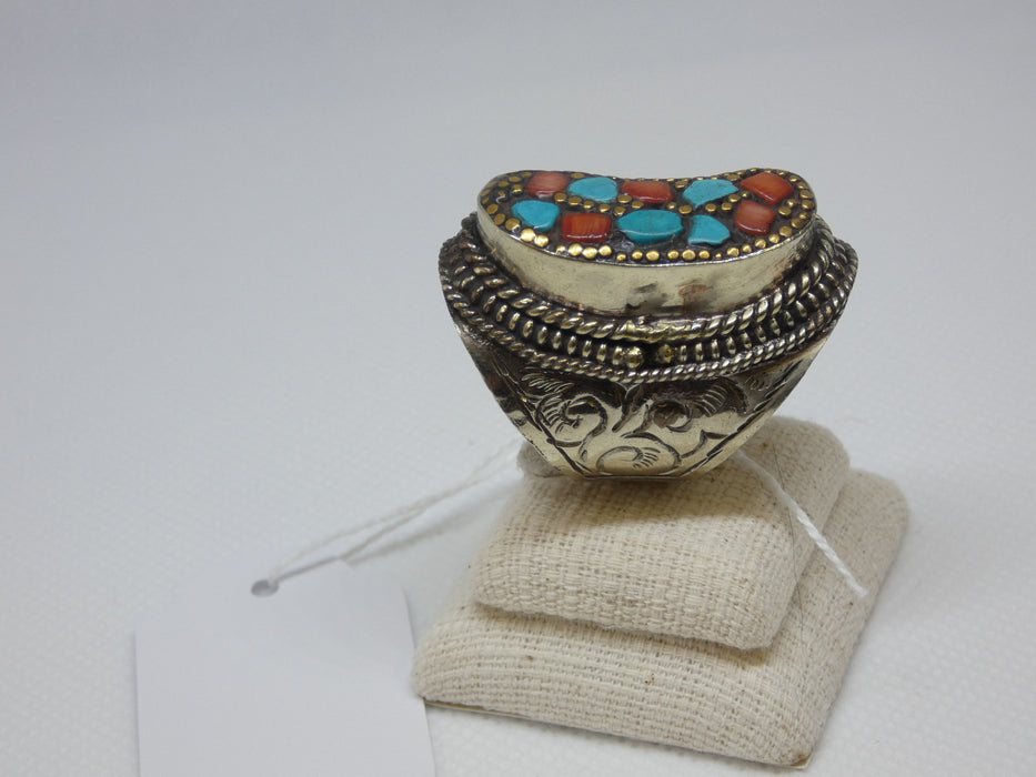 Handmade and Traditional, Napalese Ring-Afghan Accessories Necklace-Rugs Direct