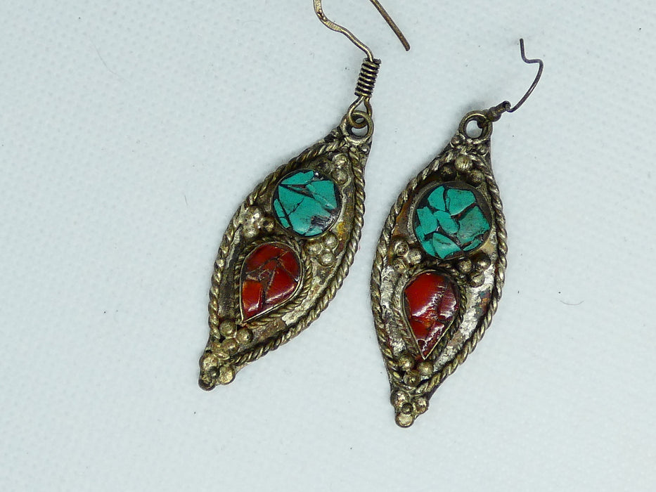 Afghan Earring, Handmade and Traditional - Rugs Direct