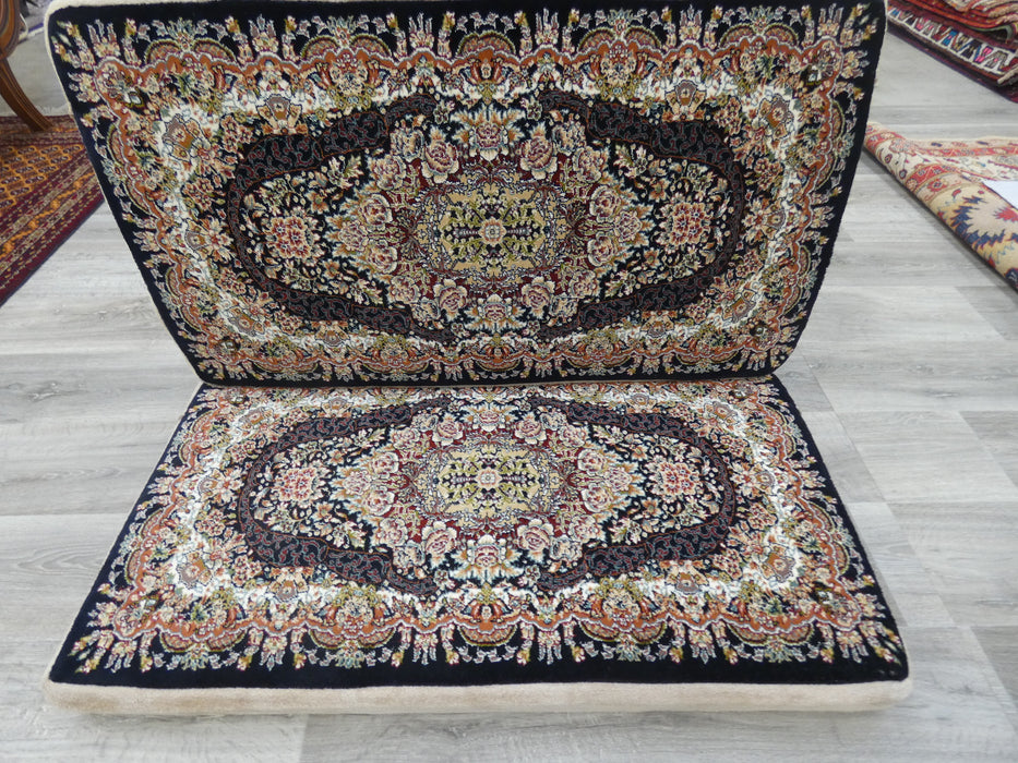 Middle Eastern/Arabic style seating floor cushion — Rugs Direct