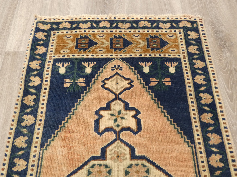 Vintage Hand Knotted Anatolian Turkish Rug Size: 112 x 60cm