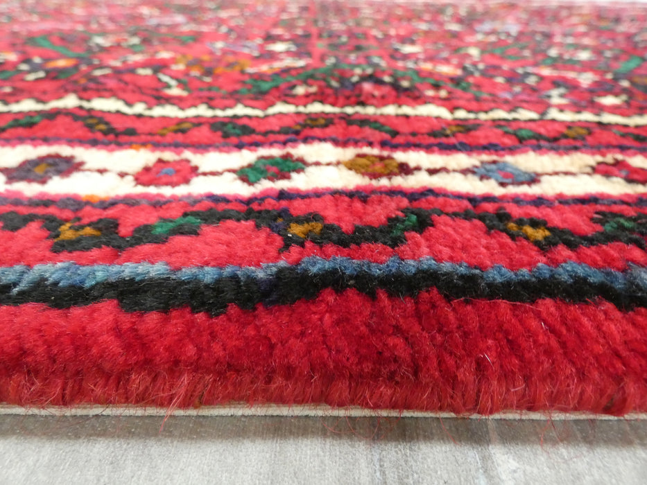 Persian Hand Knotted Hosseinabad Hallway Runner Size: 392 x 75cm
