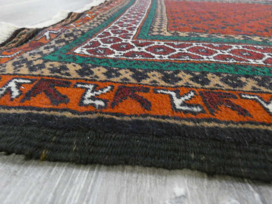 Persian Hand Knotted Baluchi Rug Size: 135 x 90cm