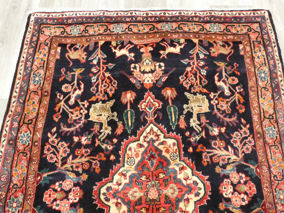 Persian Hand Knotted Hamedan Rug Size: 160 x 110cm